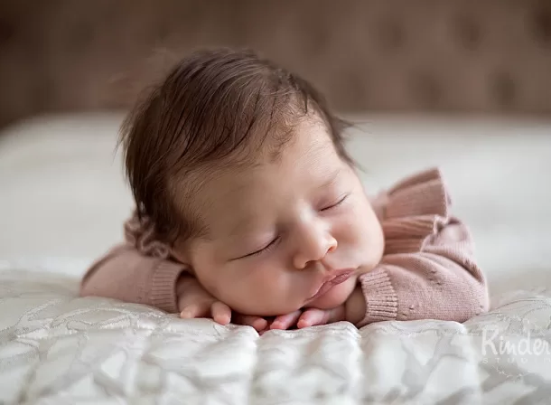 sedinta foto cu bebelusul acasa o amintire de neuitat